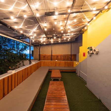 Zostel Bangalore- Indiranagar Exterior foto